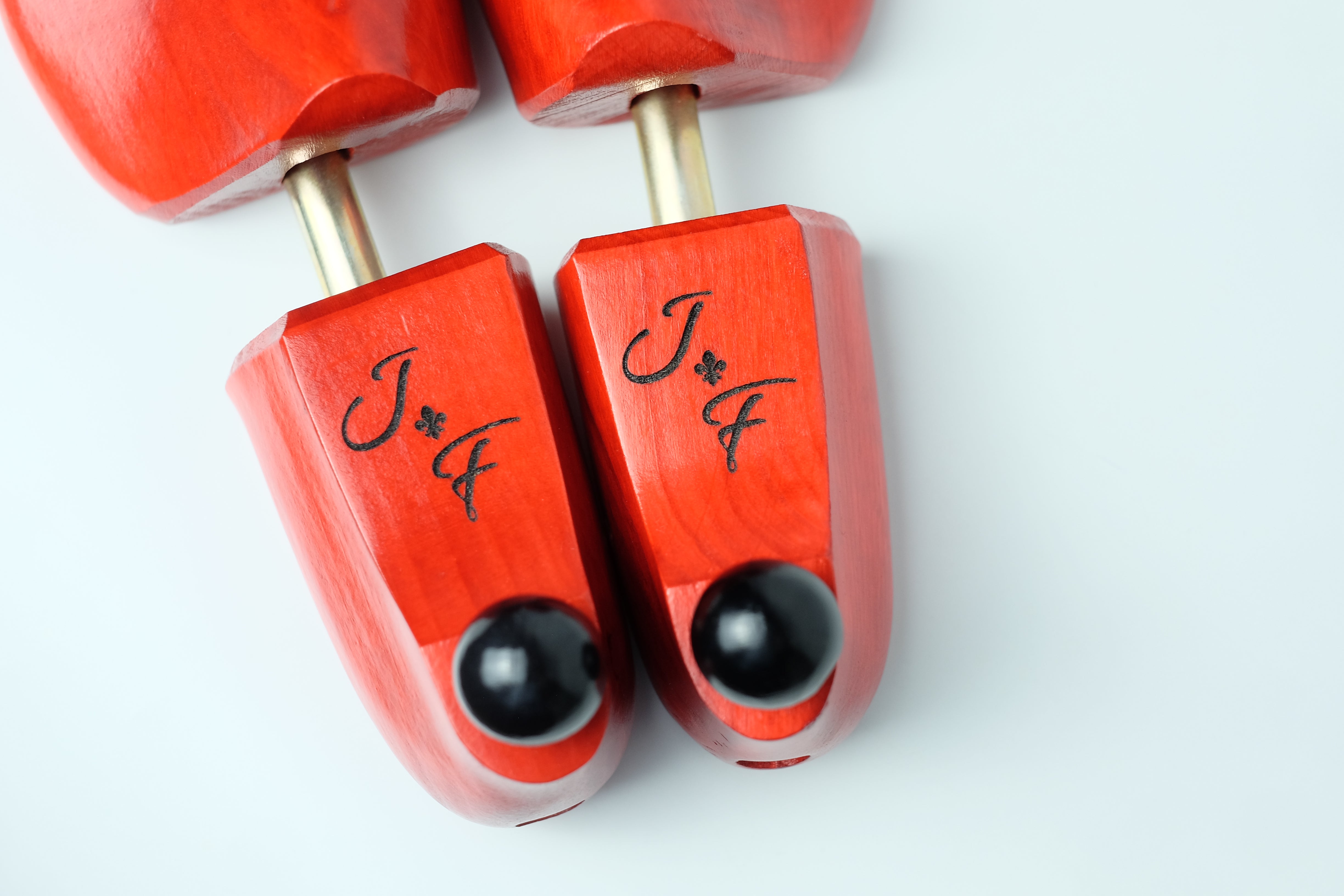 Alderwood Shoe Trees - Lightweight Version Red