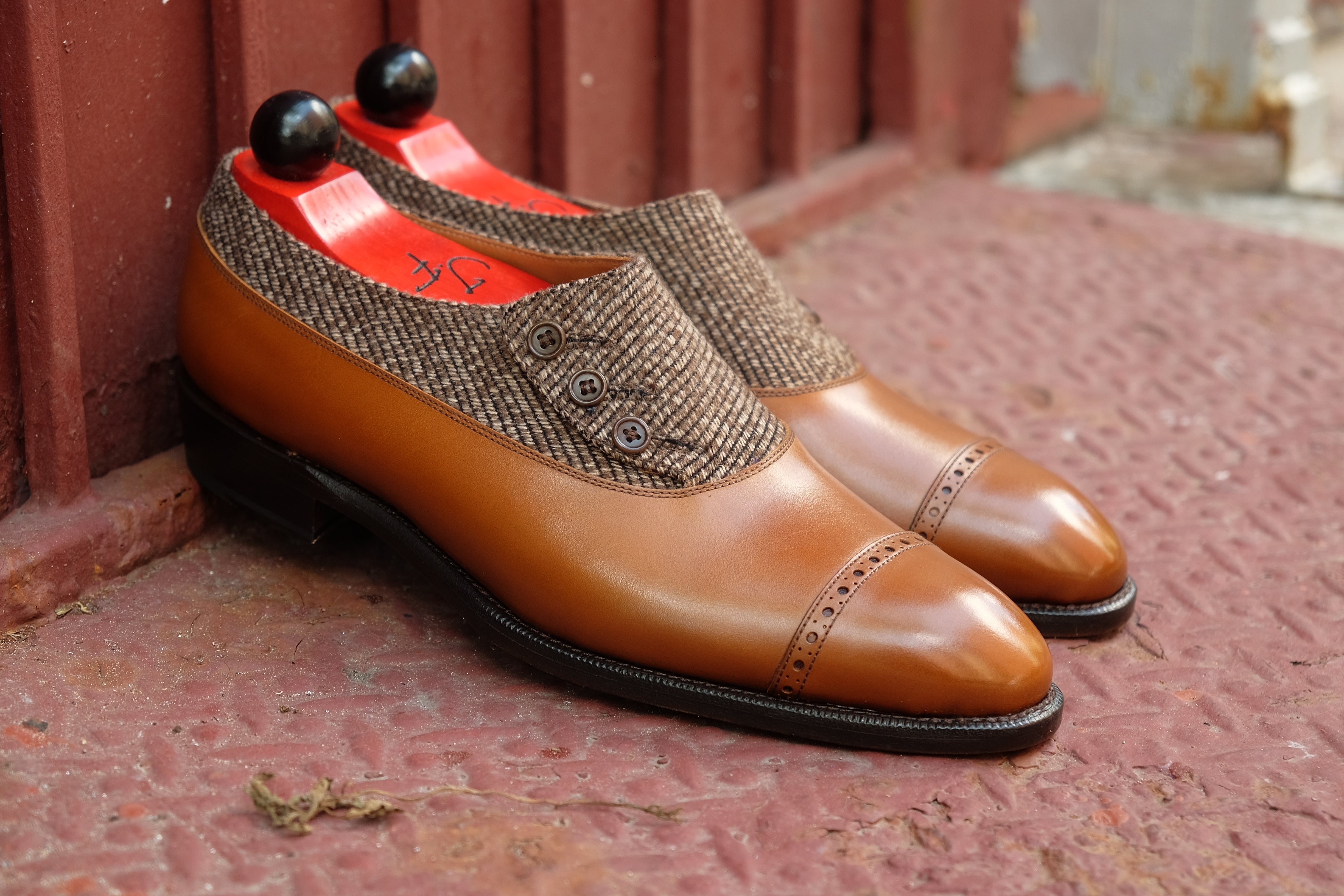 Kingston - MTO - Caramel Calf Calf / Brown Poulsbo - NGT Last - Single Leather Sole-Made To Order Button Shoe Plain Toe-J.FitzPatrick Footwear