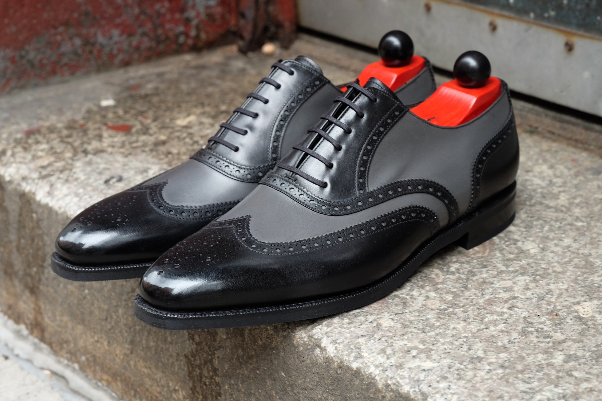 Kitsap - MTO - Black Calf / Grey Calf - LPB Last - City Rubber Sole - Fleur De Lys Medallion-Made To Order Wingtip Brogue Oxfords Spectator-J.FitzPatrick Footwear