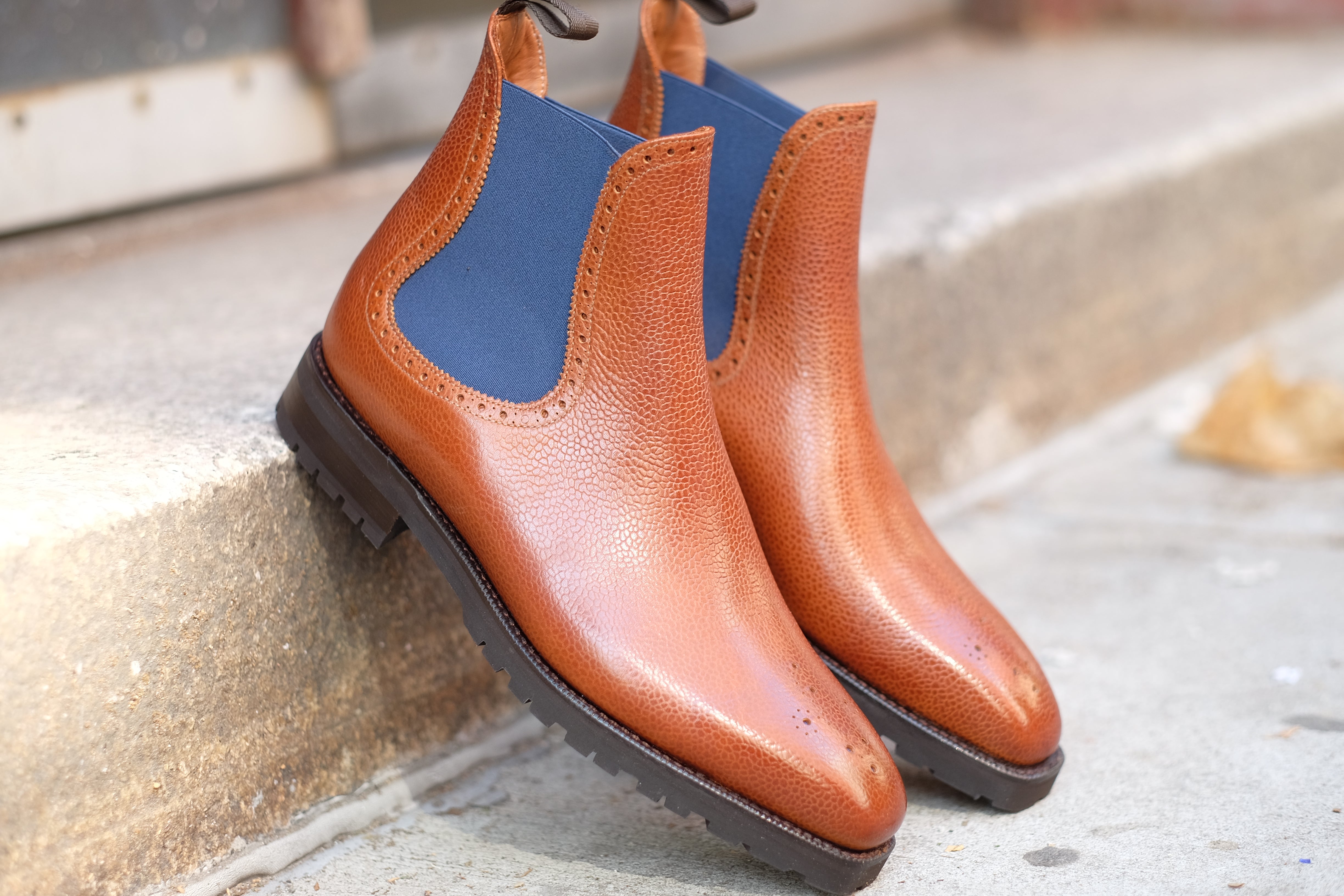 Pasco - MTO - Tan Grain / Blue Gore - MGF Last - Commando Sole-Made To Order Chelsea Boot Medallion-J.FitzPatrick Footwear