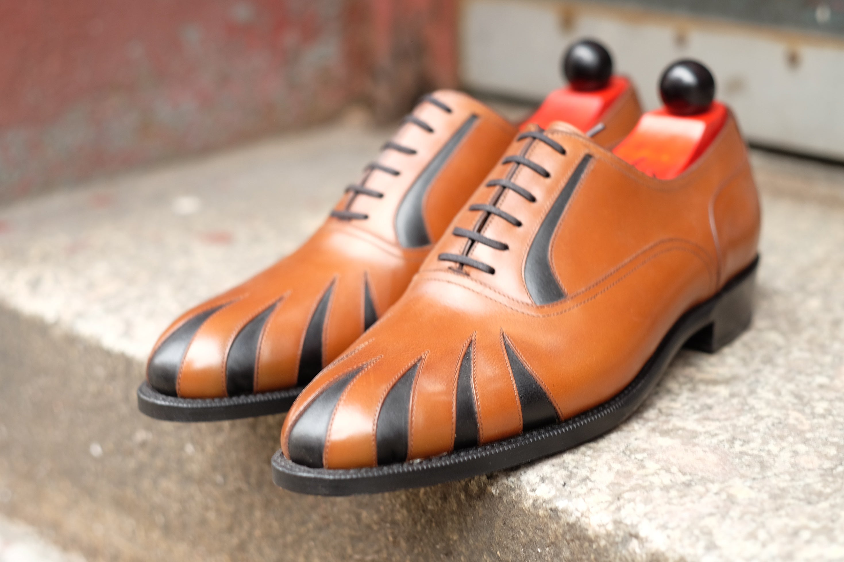 Tiger's Claw - MTO - Maple Calf / Black Calf - NGT Last - Single Leather Sole-Made To Order Split Toe Spectator Oxfords-J.FitzPatrick Footwear