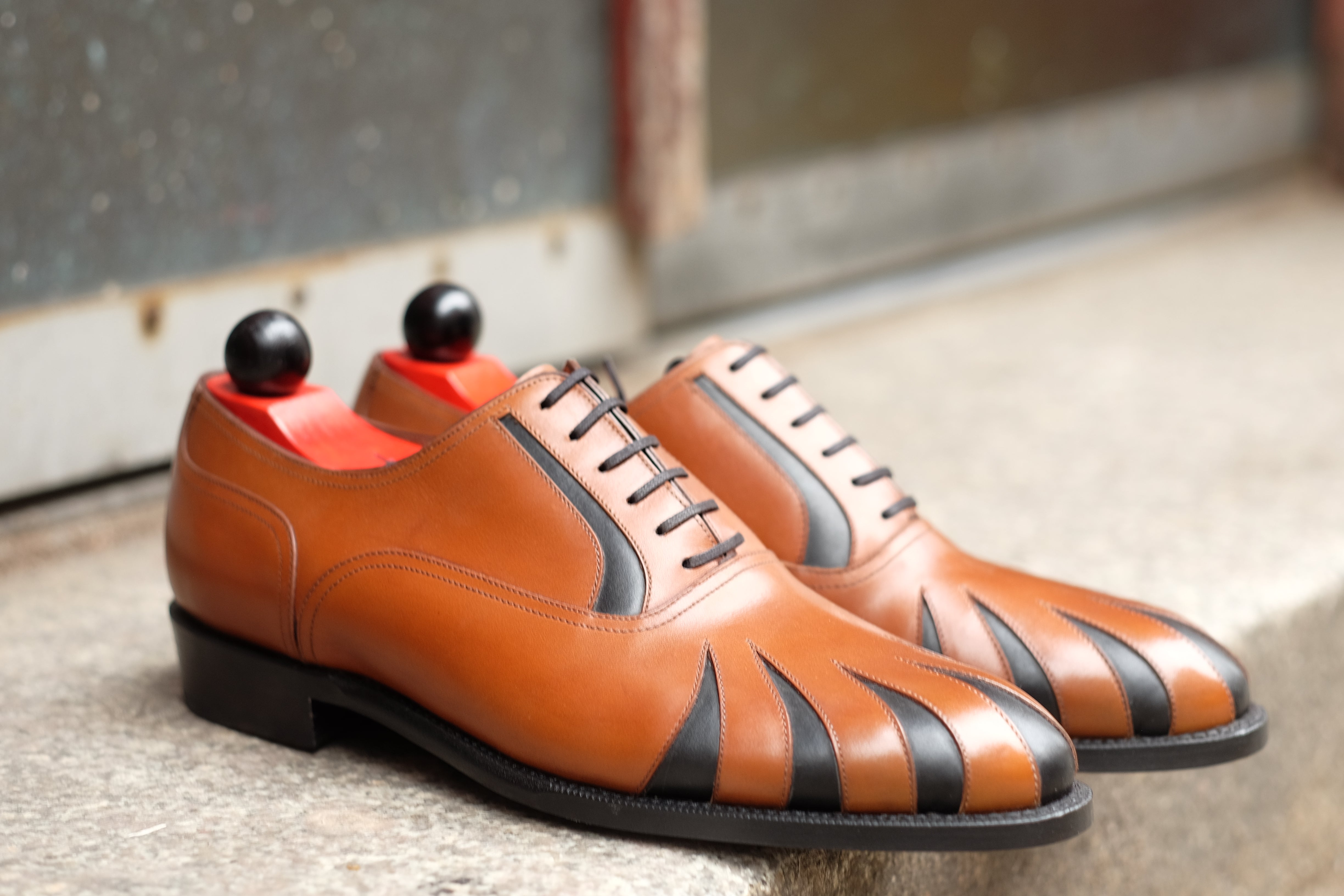Tiger's Claw - MTO - Maple Calf / Black Calf - NGT Last - Single Leather Sole-Made To Order Split Toe Spectator Oxfords-J.FitzPatrick Footwear
