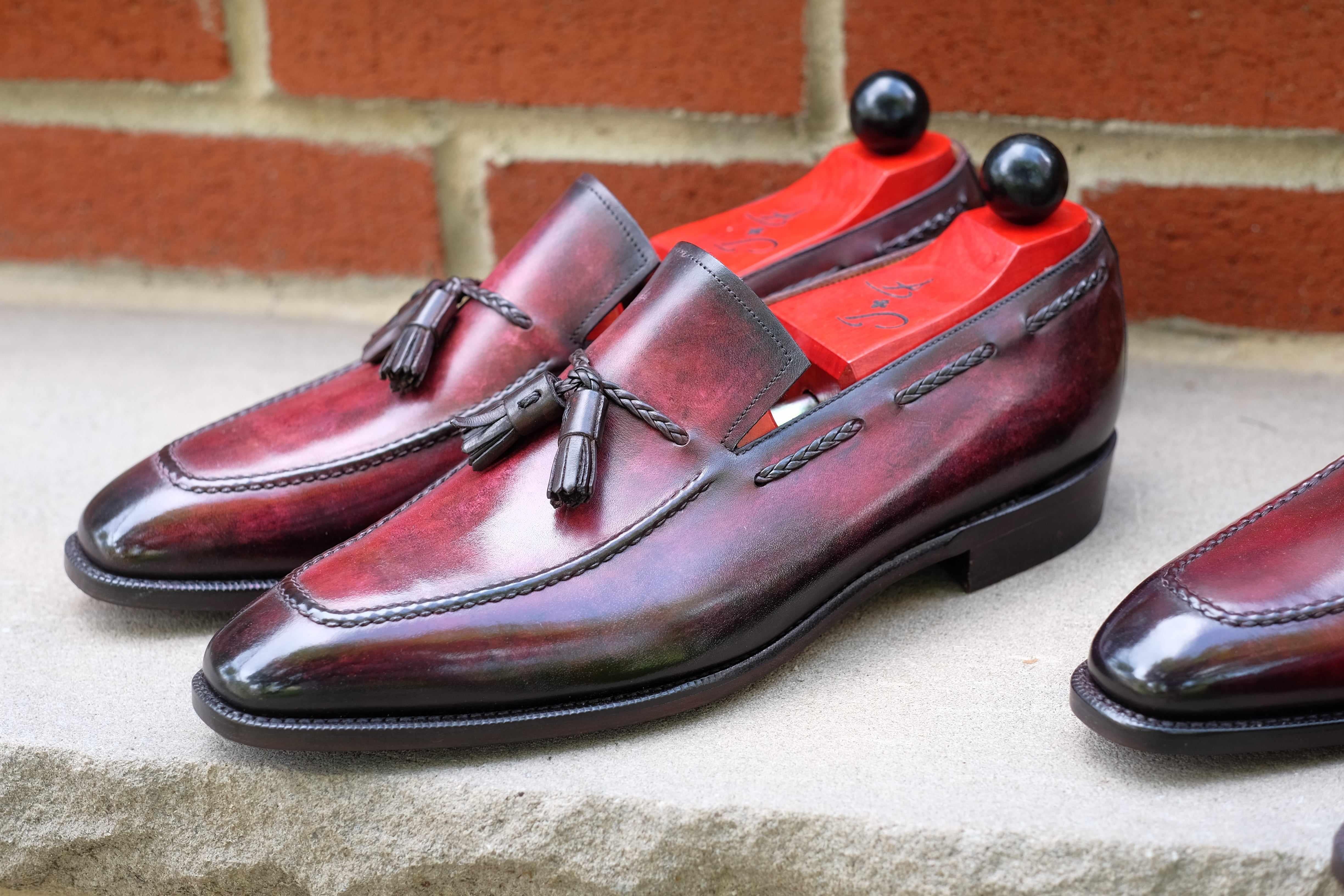 Eskapa - Burnished Marbled Burgundy Patina - GMTO