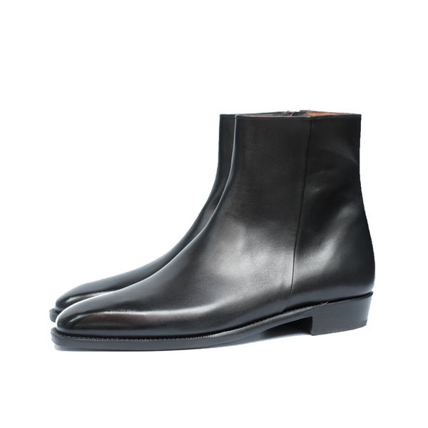 Southcenter - Black Calf  - AW PRE ORDER