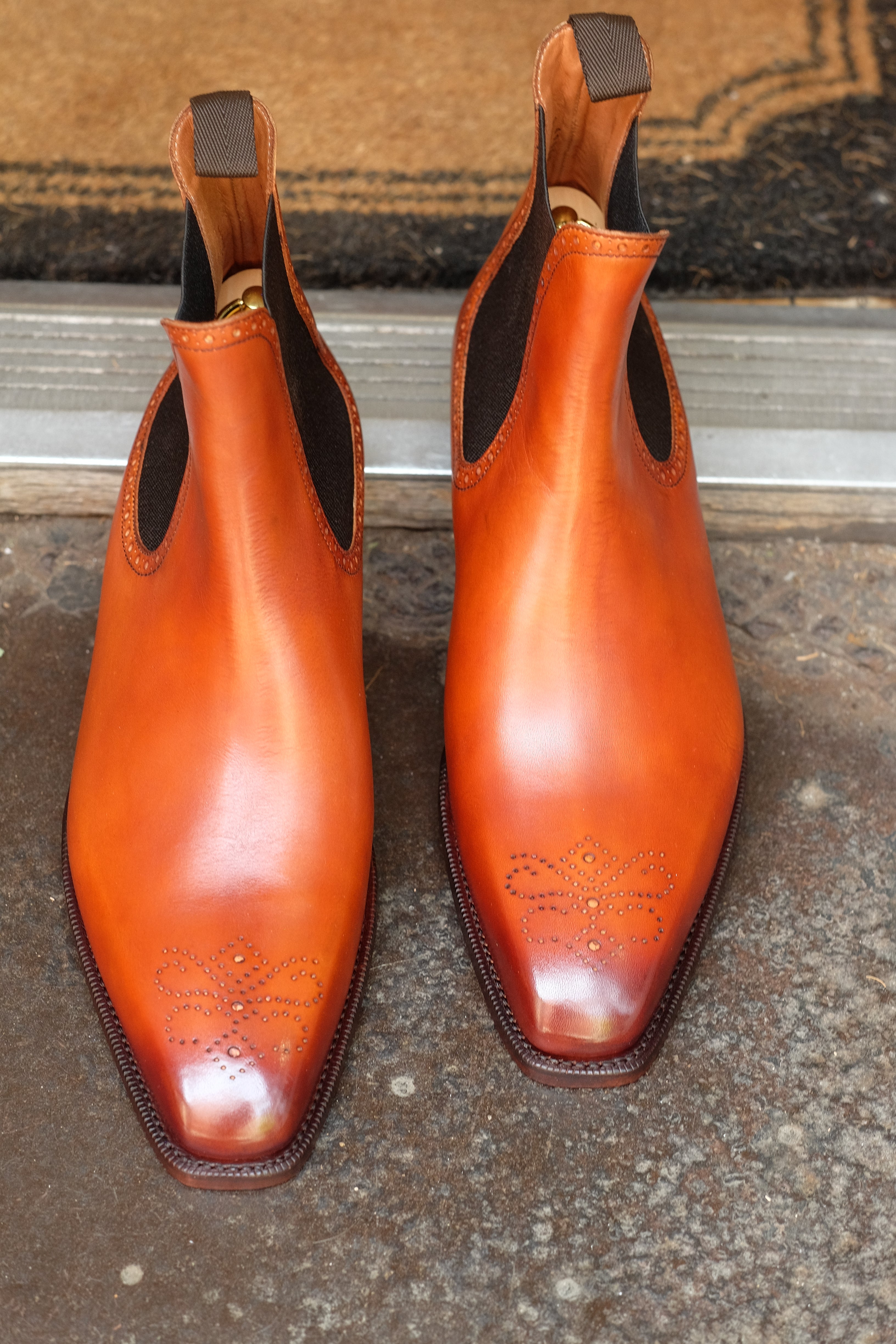 Pasco - MTO - Golden Tan Burnished - MGF Last - Single Leather Sole-Made To Order Chelsea Boot Medallion-J.FitzPatrick Footwear
