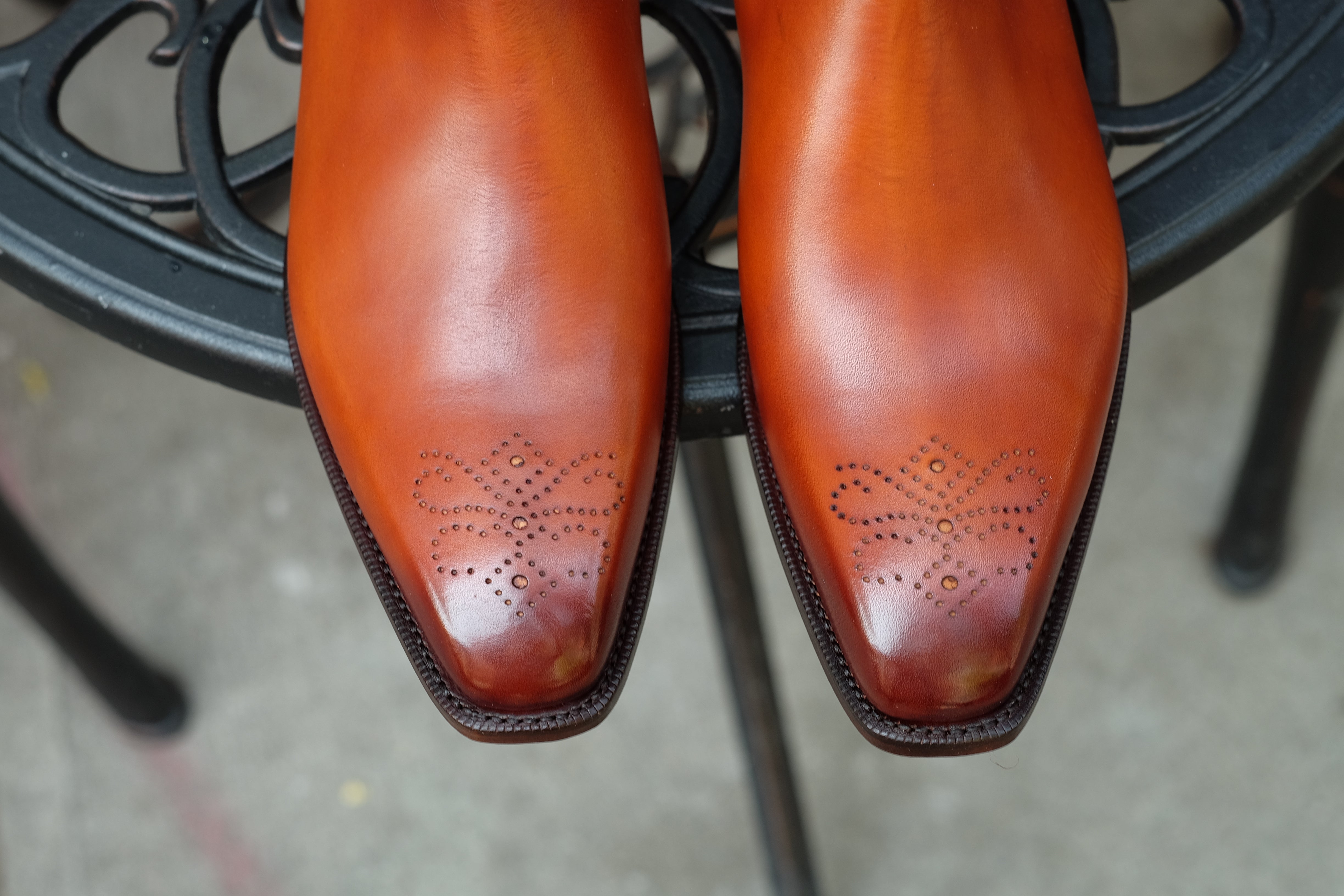 Pasco - MTO - Golden Tan Burnished - MGF Last - Single Leather Sole-Made To Order Chelsea Boot Medallion-J.FitzPatrick Footwear