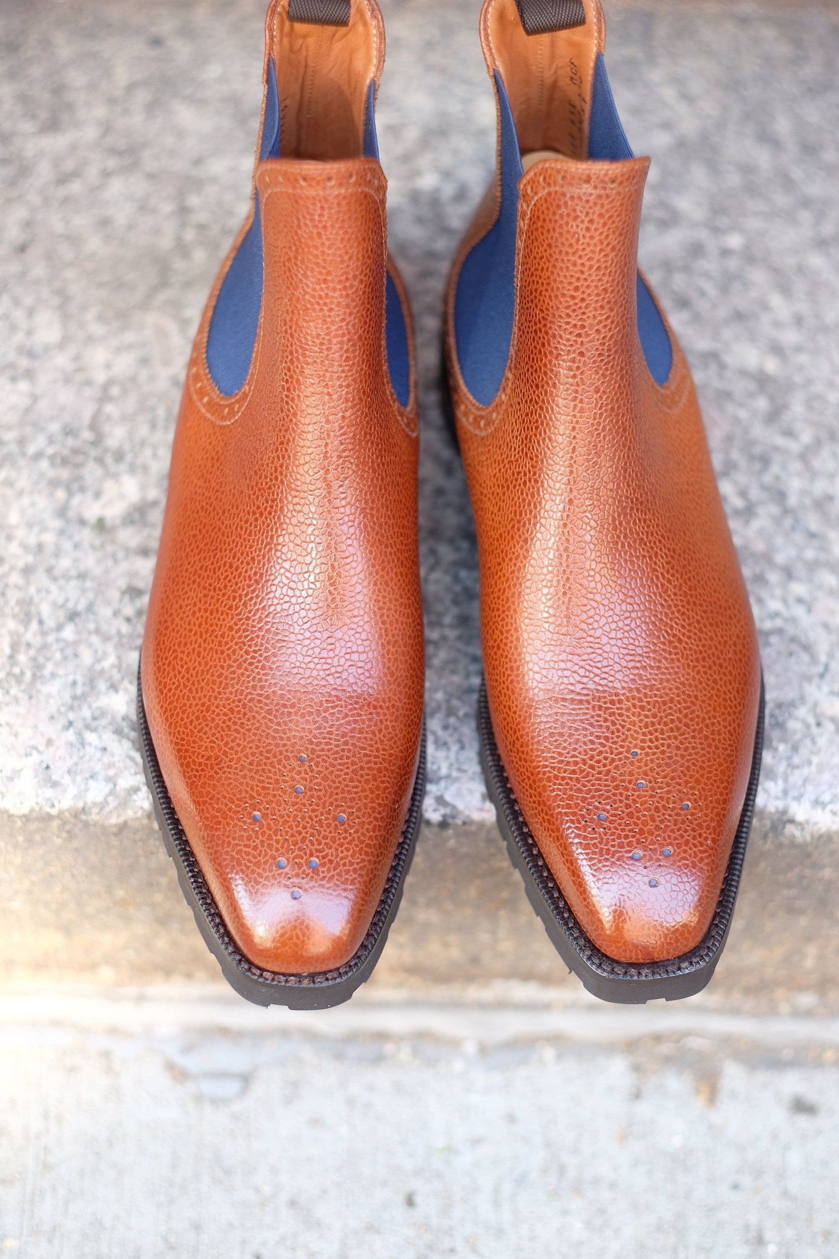 Pasco - MTO - Tan Grain / Blue Gore - MGF Last - Commando Sole-Made To Order Chelsea Boot Medallion-J.FitzPatrick Footwear