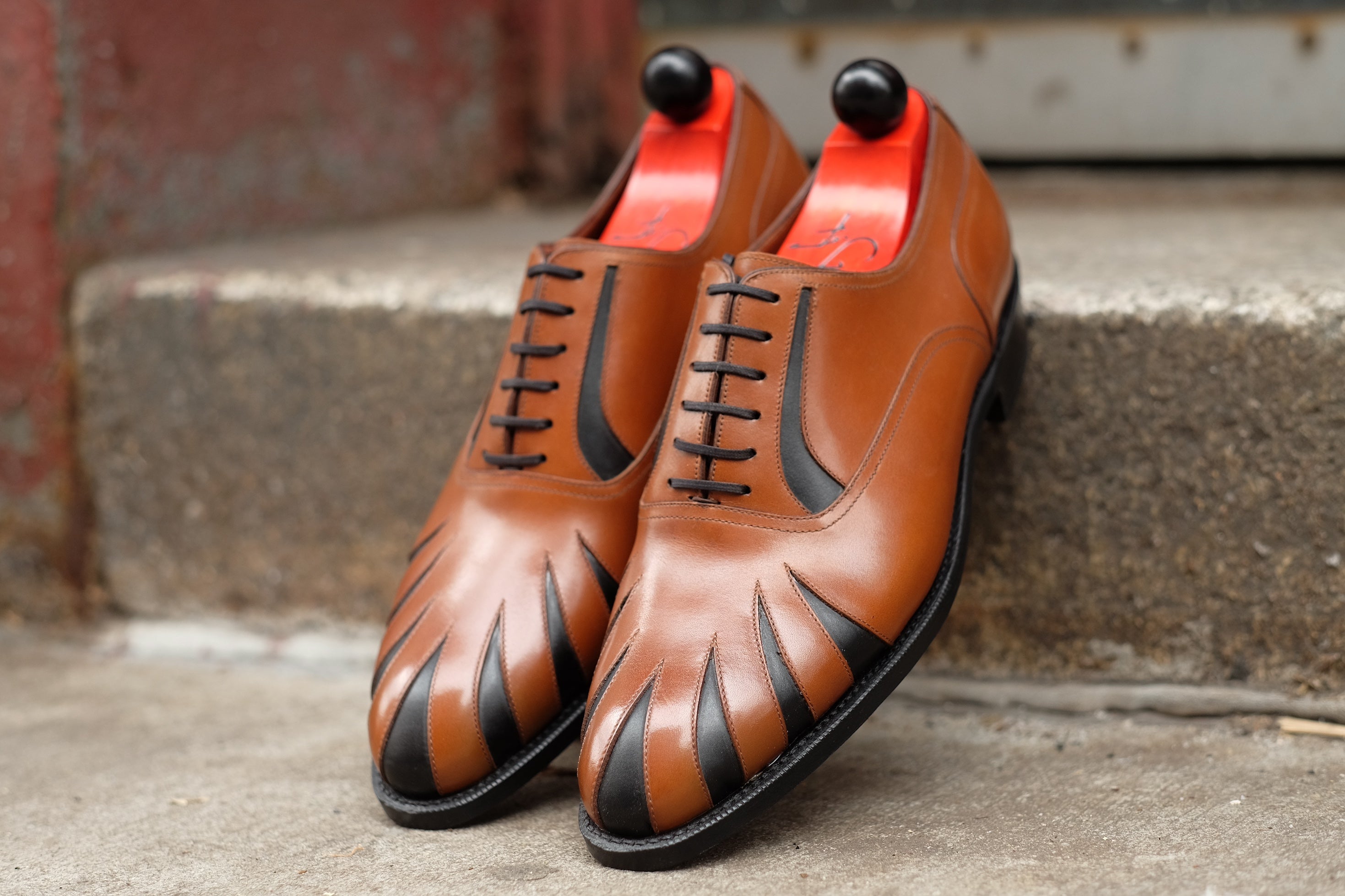 Tiger's Claw - MTO - Maple Calf / Black Calf - NGT Last - Single Leather Sole-Made To Order Split Toe Spectator Oxfords-J.FitzPatrick Footwear
