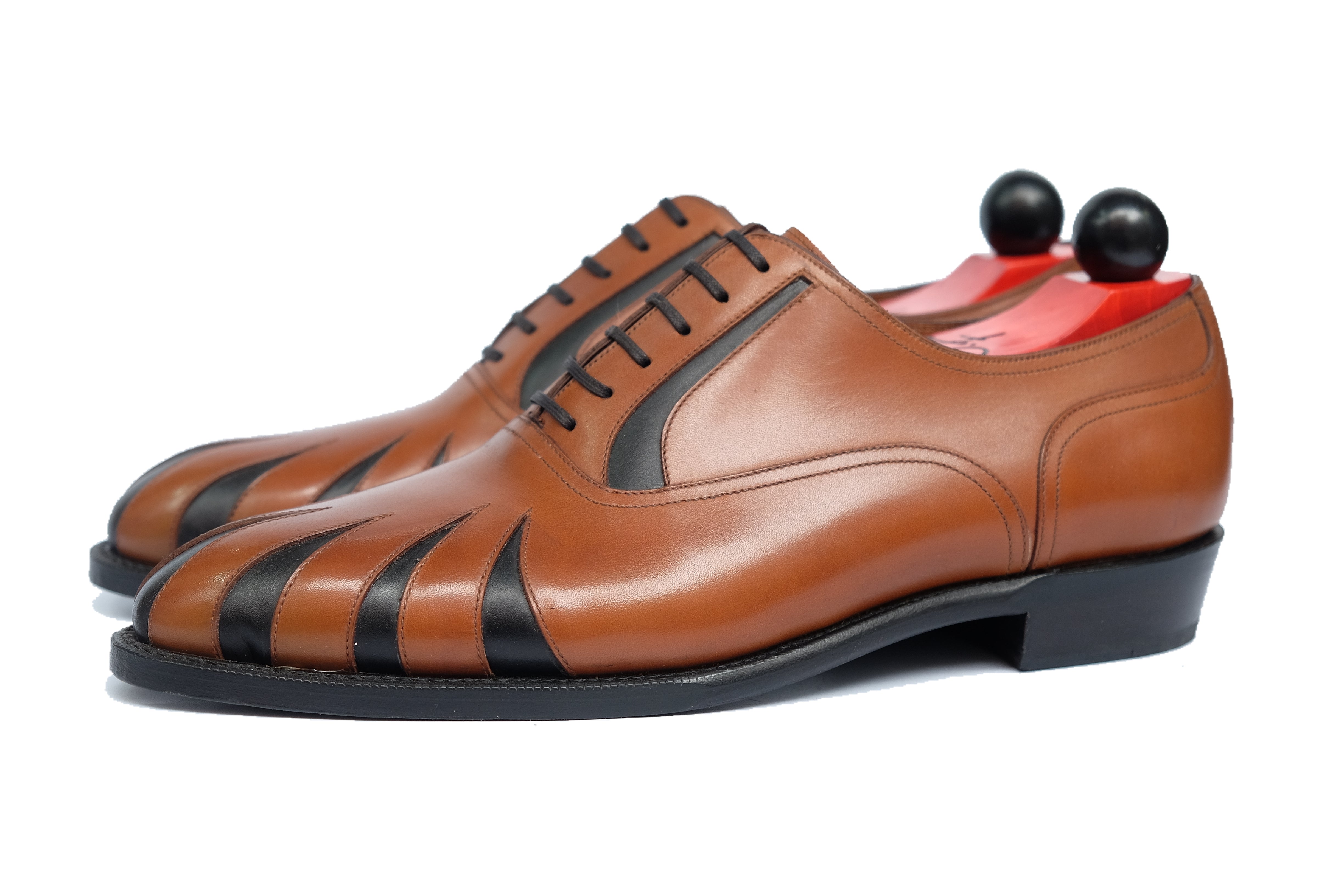 Tiger's Claw - MTO - Maple Calf / Black Calf - NGT Last - Single Leather Sole-Made To Order Split Toe Spectator Oxfords-J.FitzPatrick Footwear