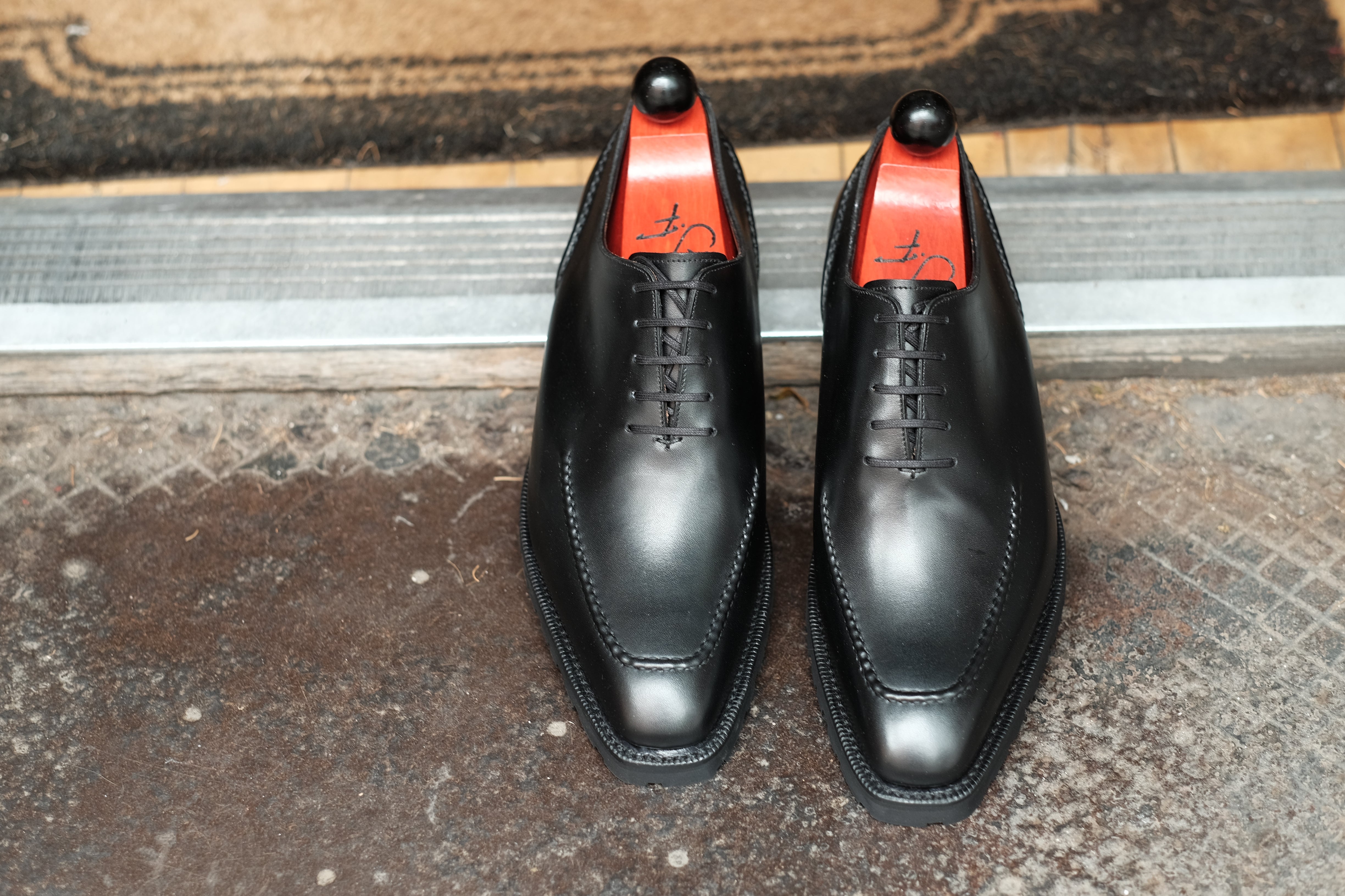 Whittier - Black Calf-Wholecut Oxfords-J.FitzPatrick Footwear