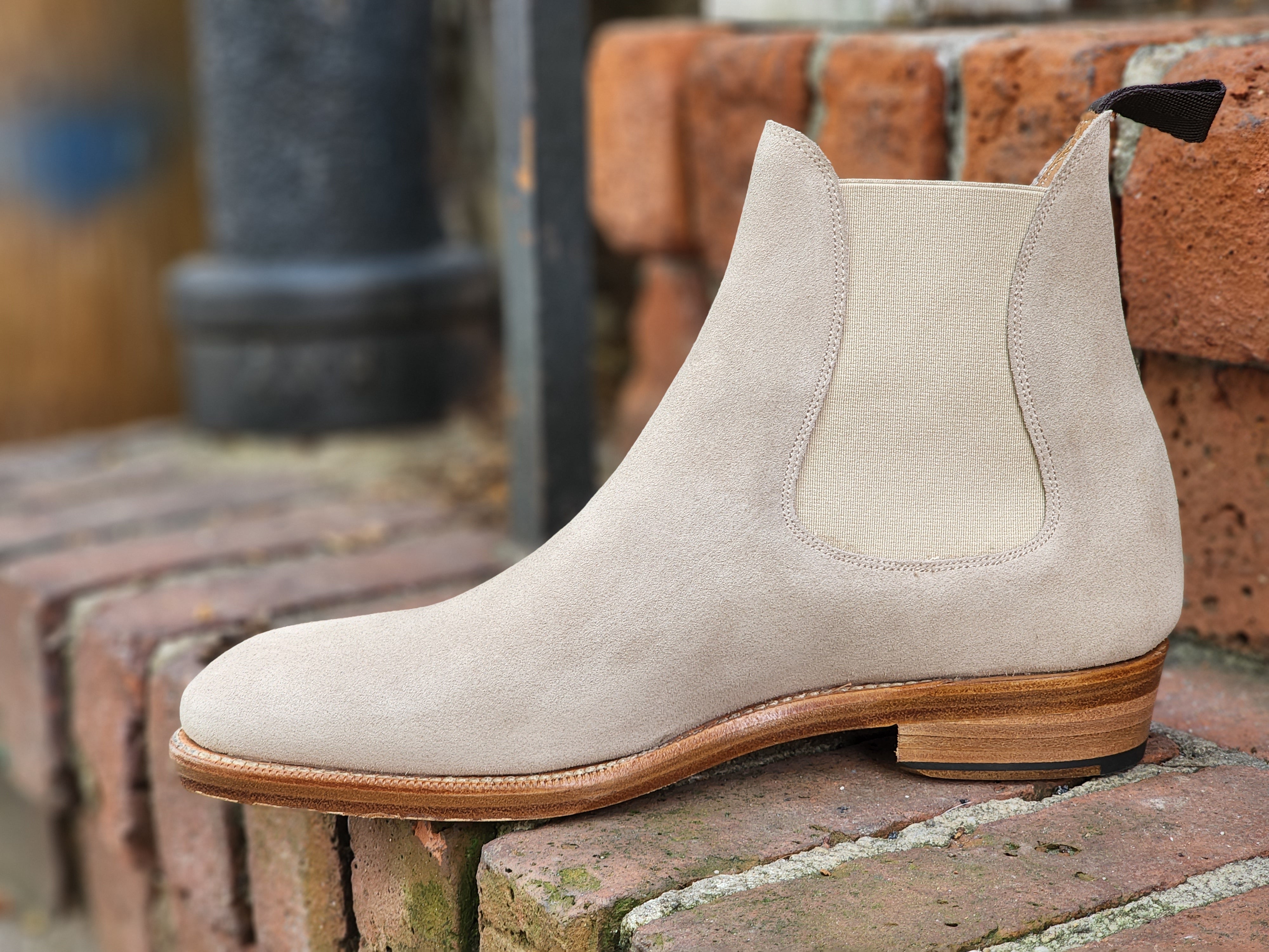 Alki - Oatmeal Suede