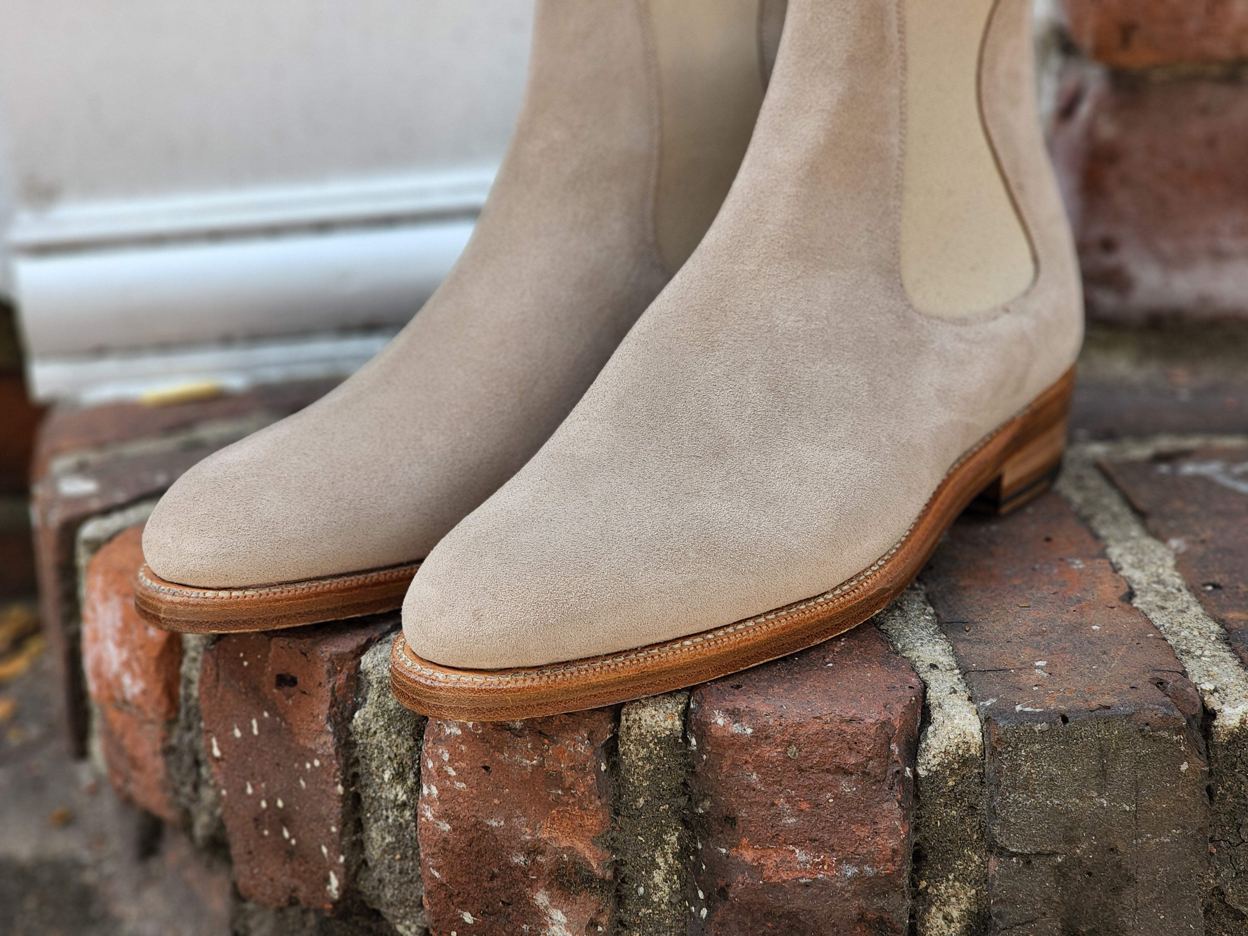 Alki - Oatmeal Suede