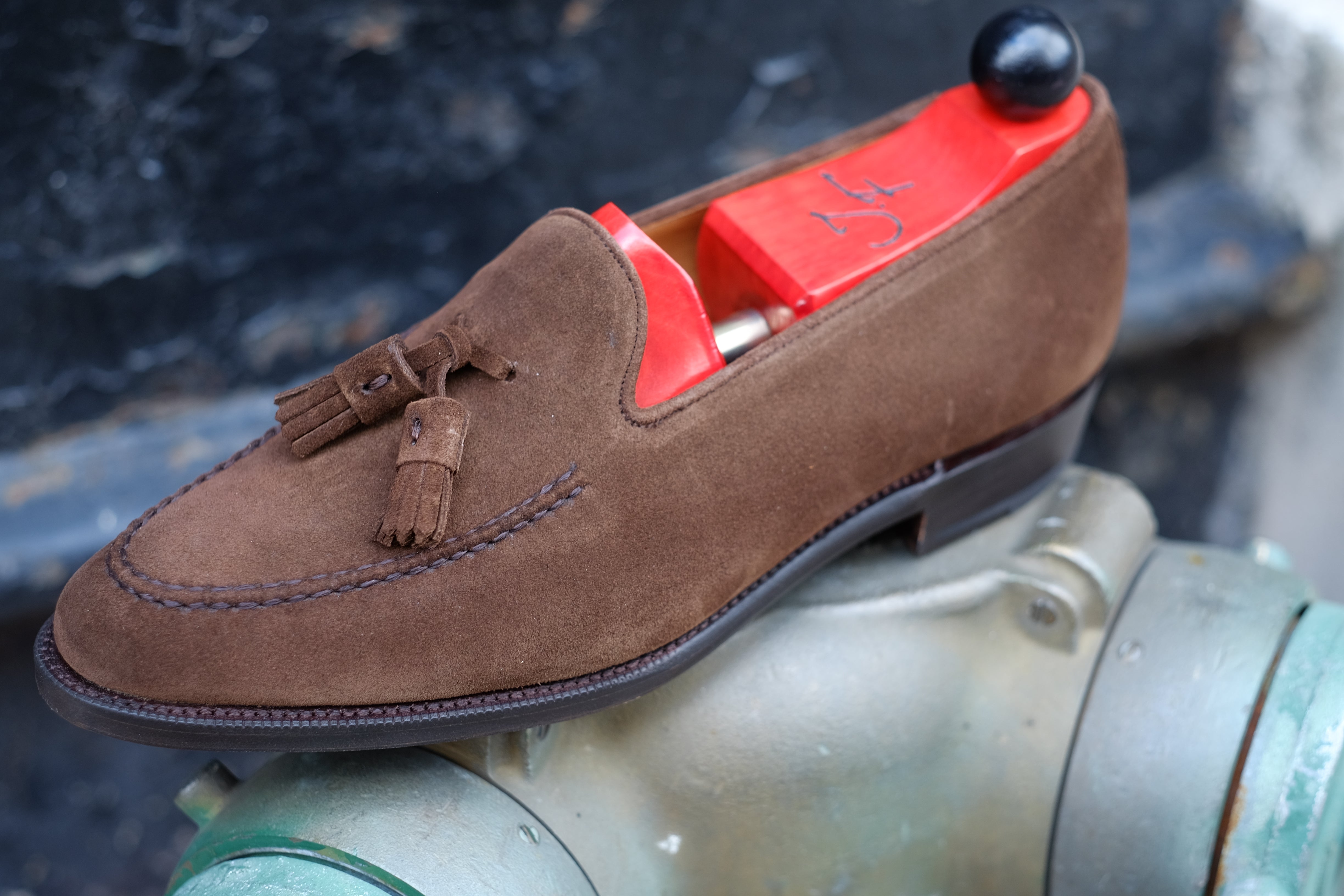 Leschi - Dark Brown Suede