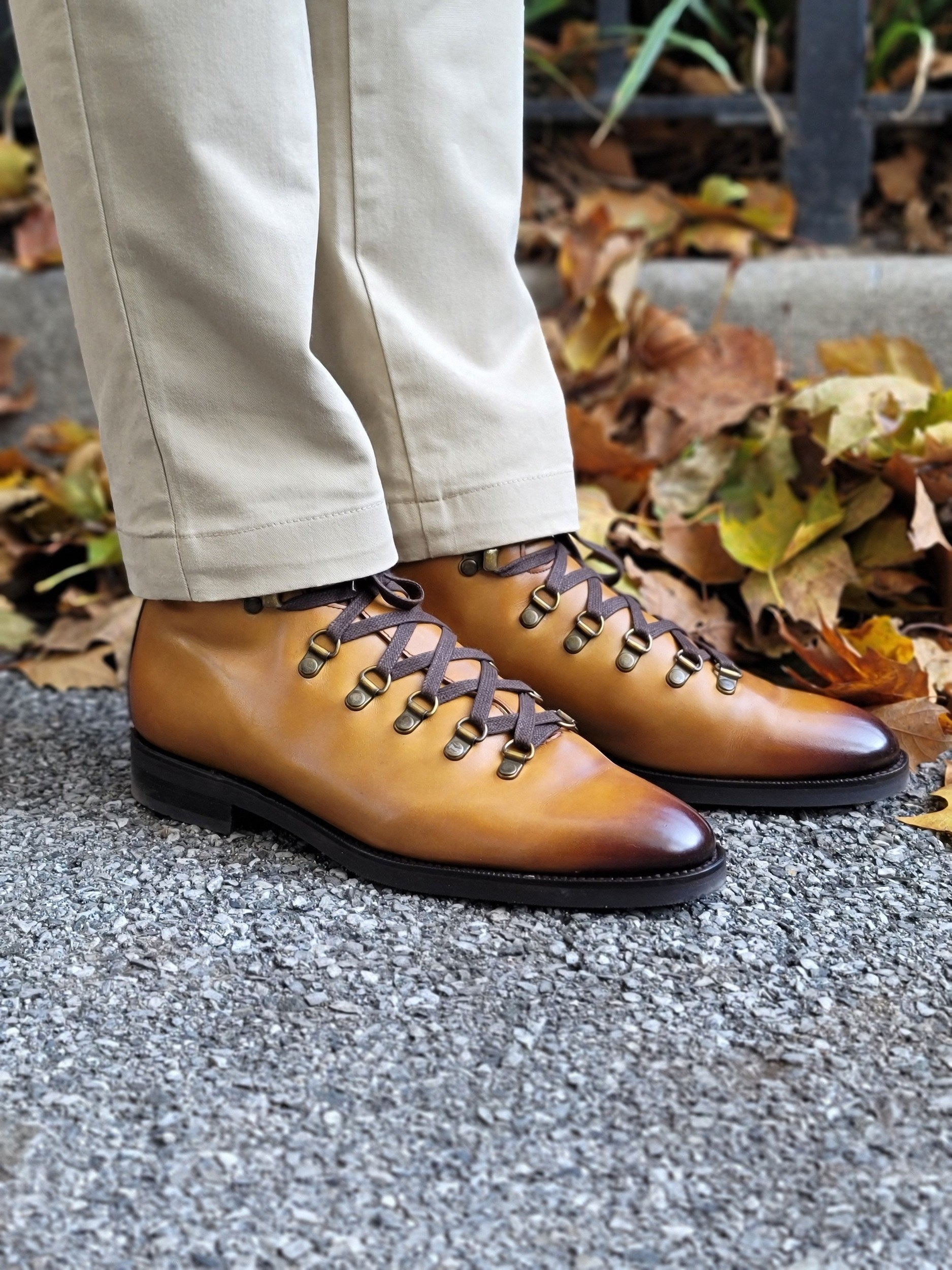 Snoqualmie - MTO - Shaded Tan Calf - TMG Last - Double City Rubber Sole-Made To Order Alpine Hiker Boots-J.FitzPatrick Footwear
